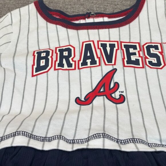 MLB Atlanta Braves Licensed Two-piece baby outfit, Size 2T - Picture 4 of 6